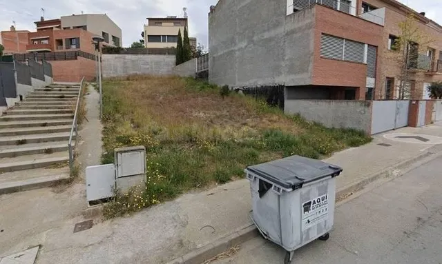SOLAR PARA CASA ESQUINERA EN EL PADRÓ - SENTMENAT. - foto 2