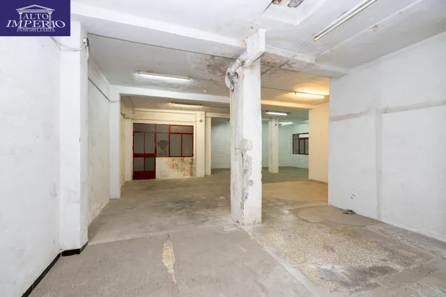 ¡Oportunidad Única en Angel Barrios! Local de 147m2 por solo 190.000€ — 9