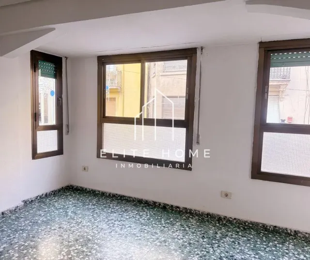 AMPLIO ENTRESUELO EXTERIOR  IDEAL PARA VIVIENDA EN PLENO CENTRO DE CASTELLÓN — 12