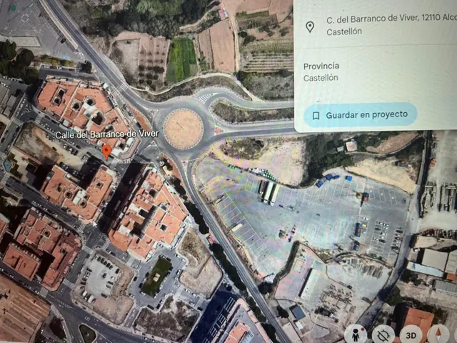 SOLAR URBANO EN L'ALCORA. ESQUINERO A DOS CALLES Y UNA PLAZA