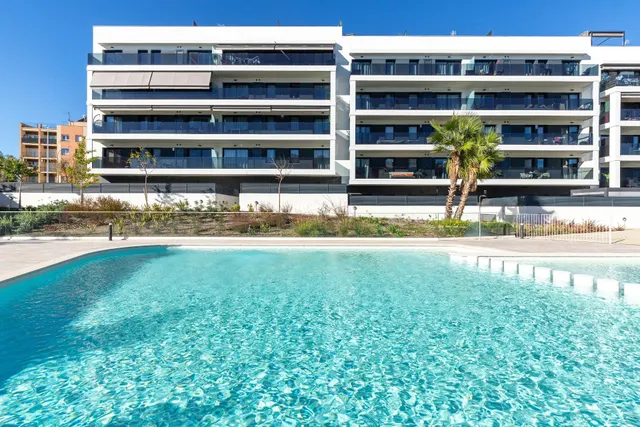 Àtic de somni amb solàrium privat i piscina — 25