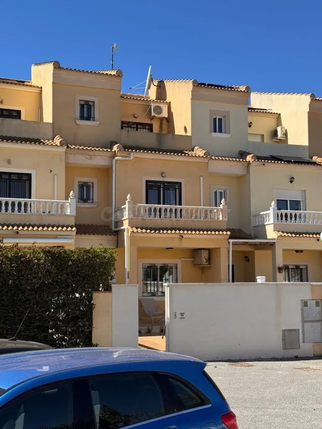 Casa 3 habitaciones 140m² en venta - Lomas de Don Juan - foto 3