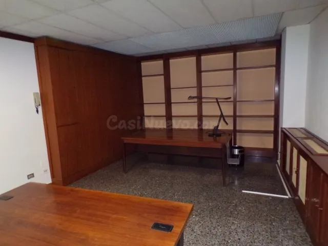 OFICINAS EN VENTA O ALQUILER EN EL CENTRO A 1 MINUTO DE TODO - foto 2