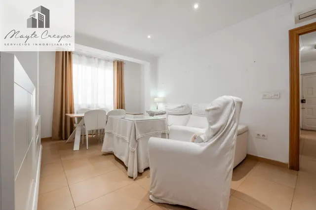 Piso de 87 m2 con 3 dormitorios en Pedro Antonio de Alarcón 27, junto a Recogidas — 26