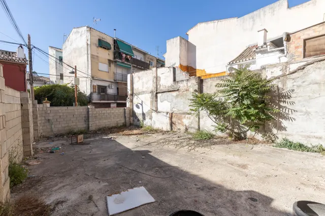 Parcela en Venta con Alto Potencial de Edificación en Peligros — 9