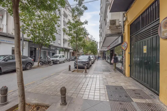 En Pedro Antonio de Alarcón!!! Muy cerca de Recogidas...Piso de 3 dormitorios muy luminoso!! — 43