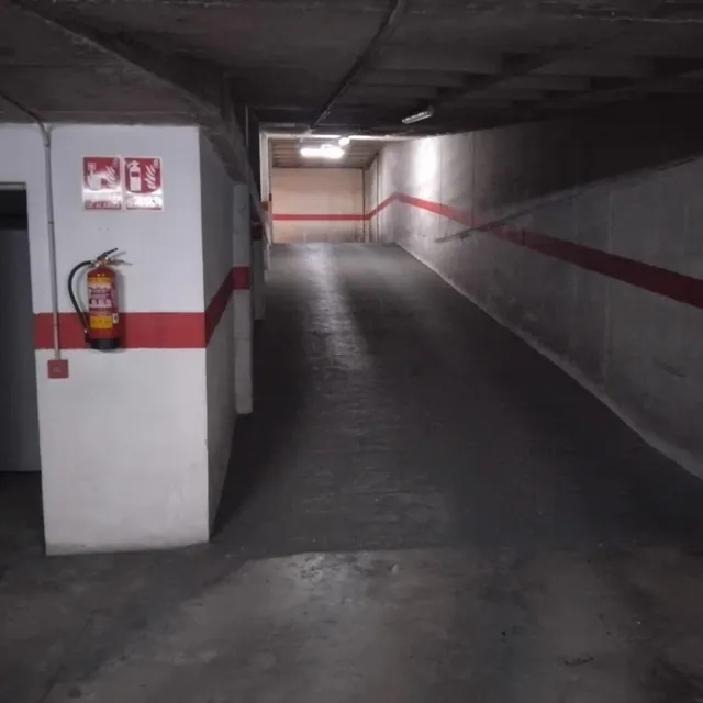 PISO con terraza y parking a lado - Parque del Langostino — 28