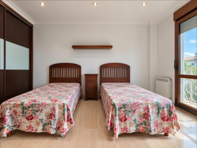 ESPECTACULAR CASA A LA VENTA EN ALBALAT DELS SORELLS — 49