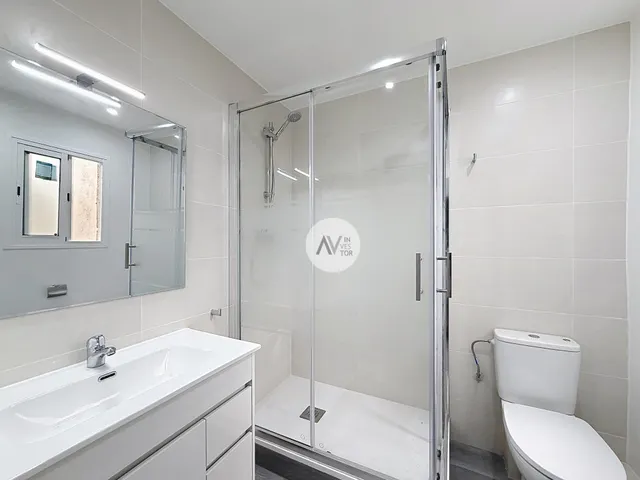 El Raval, reformado, con luz y balcones. Una oportunidad real — 20