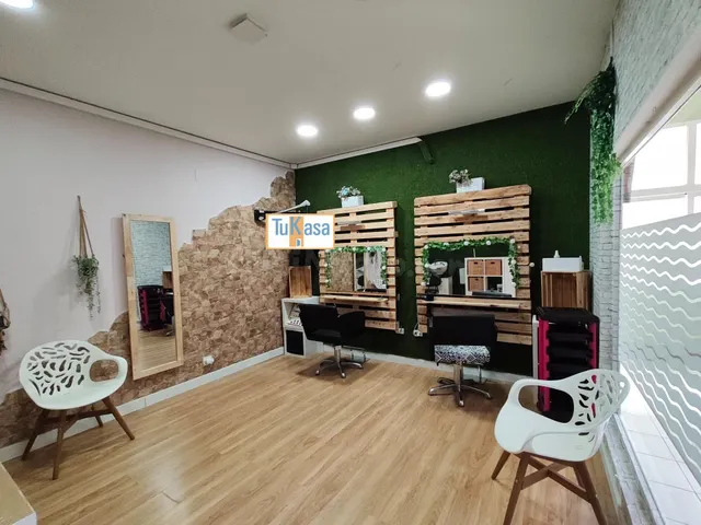 Alquiler de Peluquería lista para empezar a trabajar