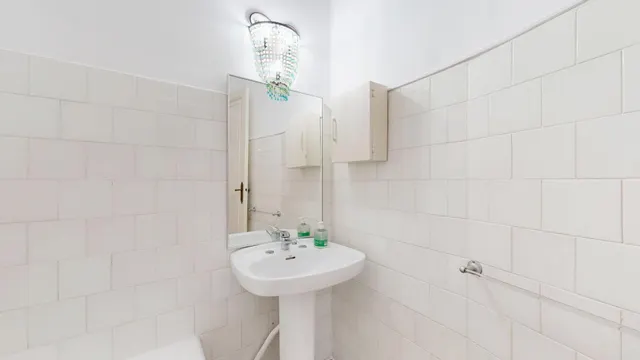 ¡Oportunidad única! Piso de lujo en alquiler en el corazón de Valencia — 34