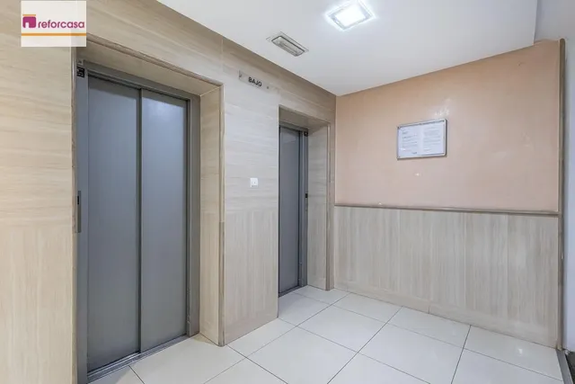 PISO REFORMADO CON VISTAS PANORÁMICAS A UN PASO DEL CENTRO DE GRANADA — 34
