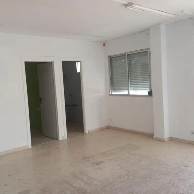 🏢 Estupendo local Comercial en Venta con posibilidad de hacer vivienda. — 6