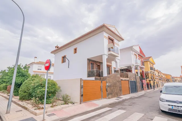 IMPRESIONANTE CASA EN AMBROZ!!!!!!!!!