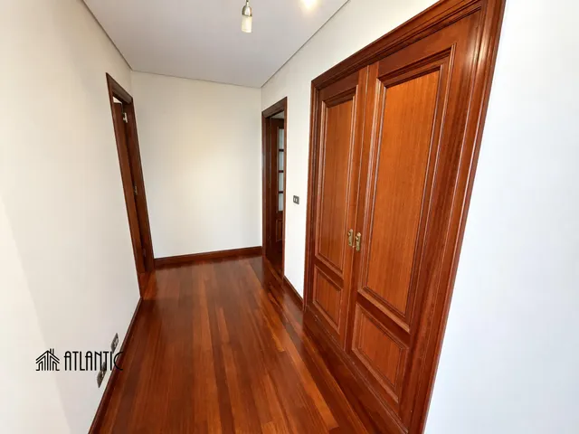 Piso 4 habitaciones 133m² en venta - Hispanidade — 24