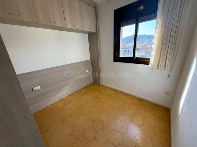 Último piso de una habitación con Ascensor — 5