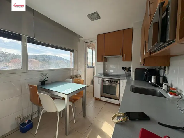 Luminoso Piso Seminuevo en Fuentecillas, Burgos - €248,000 — 19