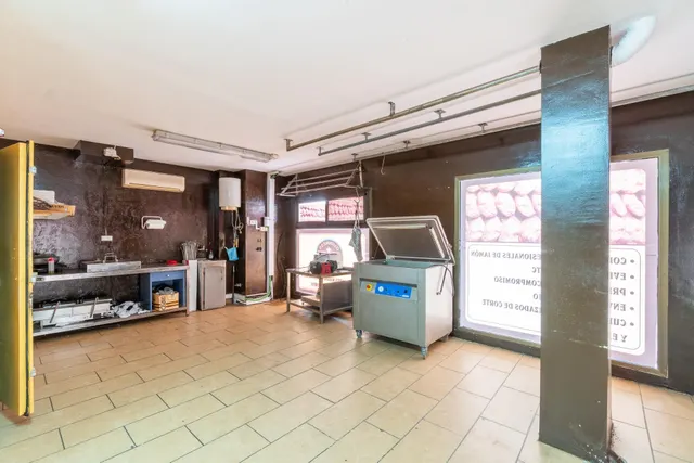 Edificio comercial en venta | La histórica Despensa Salmantina de Torrevieja | 143 m2 preparados para múltiples actividades — 16