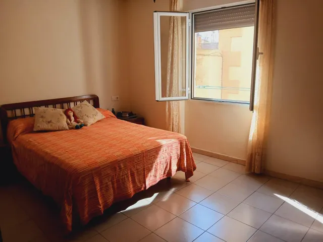 Ático reformado 5 dormitorios en Cáceres centro — 36