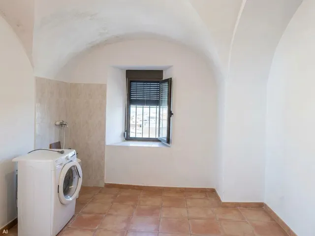 Imponente edificio histórico de 810 m2 con gran patio en casco histórico de Arroyo de San Serván — 35