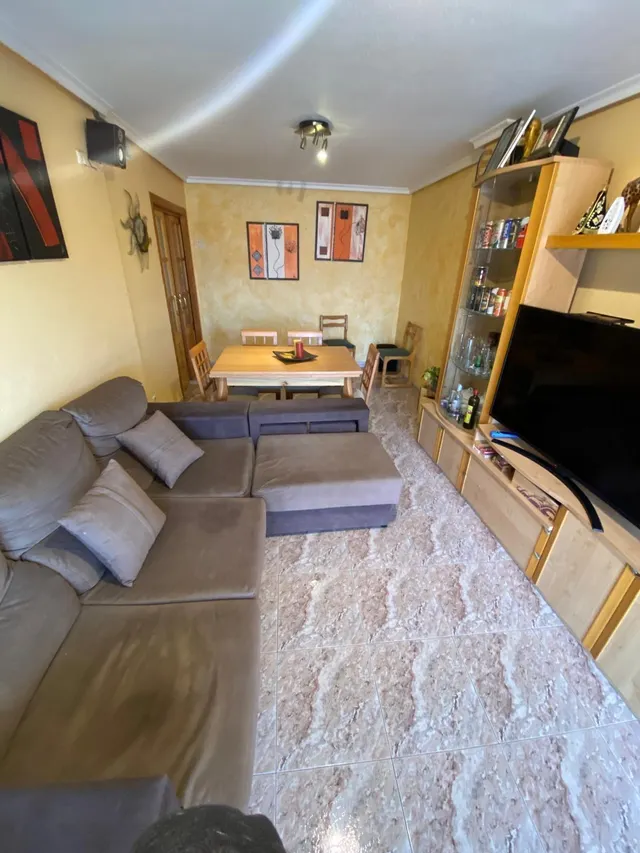 Amplio Piso en Águilas, Ideal para Familias — 2