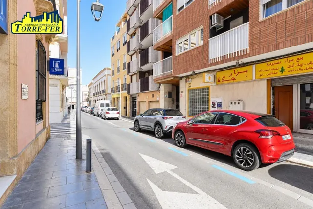 LOCAL COMERCIAL DE 406 M2 EN C/GERONA. - foto 2