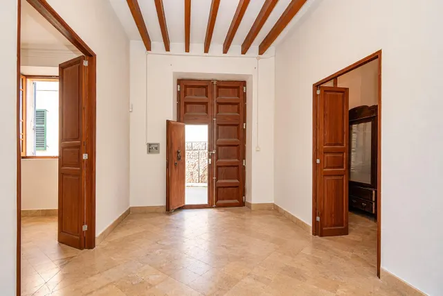 CASA SEÑORIAL DE 300 M2 PARA REFORMA INTEGRAL EN EL CENTRO D