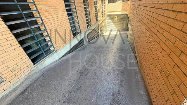 Parking doble de fácil acceso en Les Franqueses del Vallès — 9