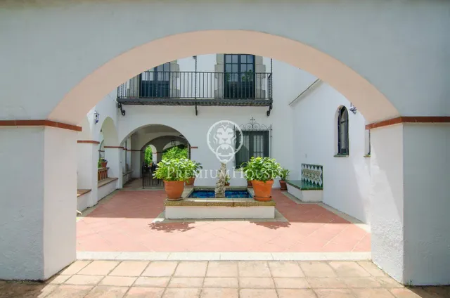 Masía céntrica en venta en Orrius, con negocio en funcionamiento (hostelería) — 40