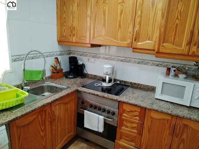 ¡Descubre esta amplia, luminosa y cuidada vivienda de 75 m2, en una de las zonas con más servicios y posibilidades de Torrevieja! — 7