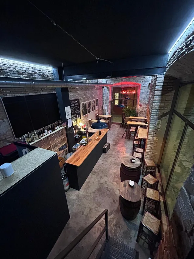 Traspaso de bar de tapas y musical en el centro de Girona — 4
