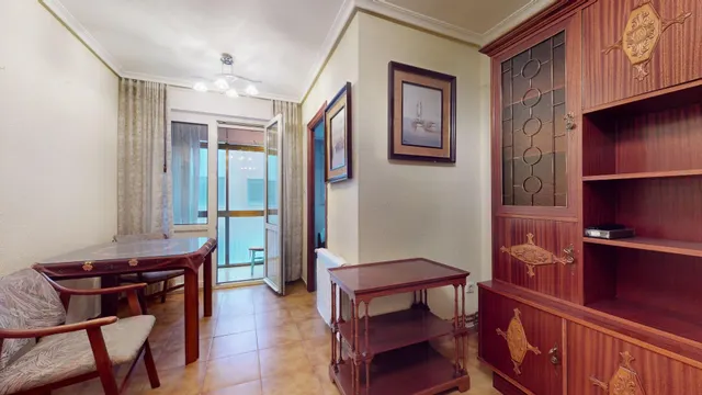 Piso de tres dormitorios de nueva construcción y con garaje - foto 4