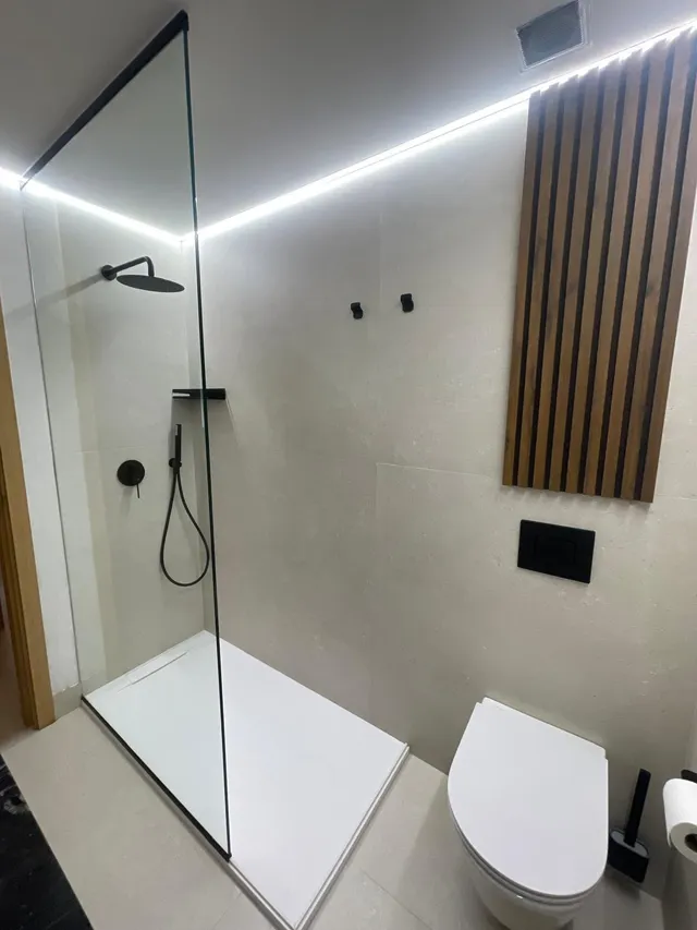 Piso de Lujo TOTALMENTE REFORMADO en Alquiler | Centro - Figares, Granada Referencia: DLR00282 — 18