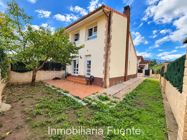 Adosado con jardin y terraza en Valle de Mena, Entrambasaguas — 2