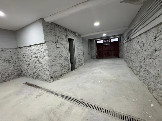 PISO REFORMADO CON GARAJE EN MANRESA — 21