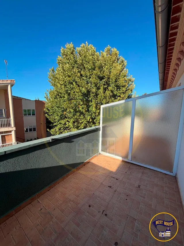 Chalet en venta en arcas del villar — 28