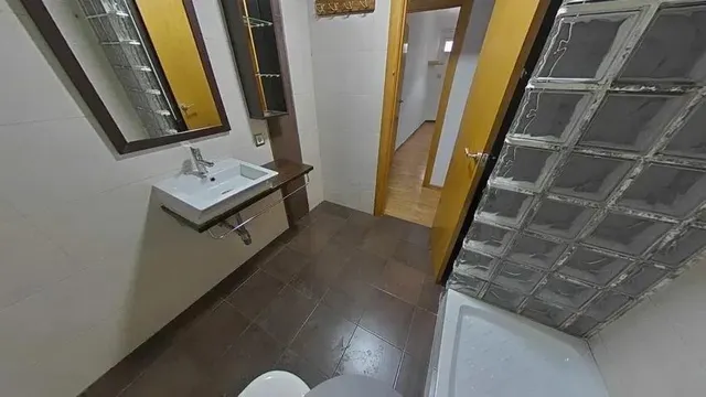Venta de Estudio en Calle Baró de Sant Lluís — 13