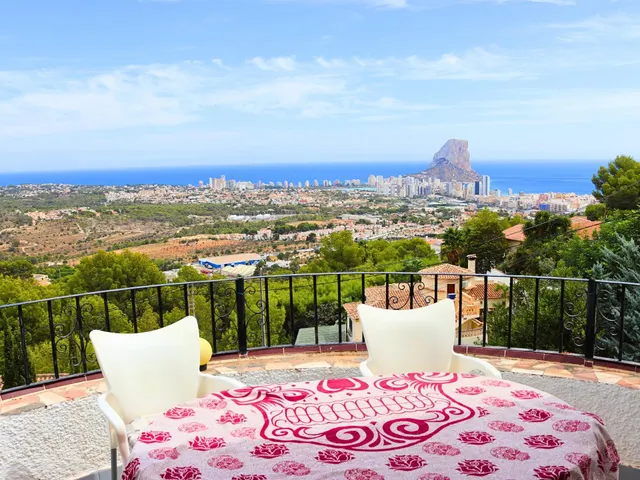 Villa Mediterránea en Calpe con vistas al mar, Peñón de Ifac