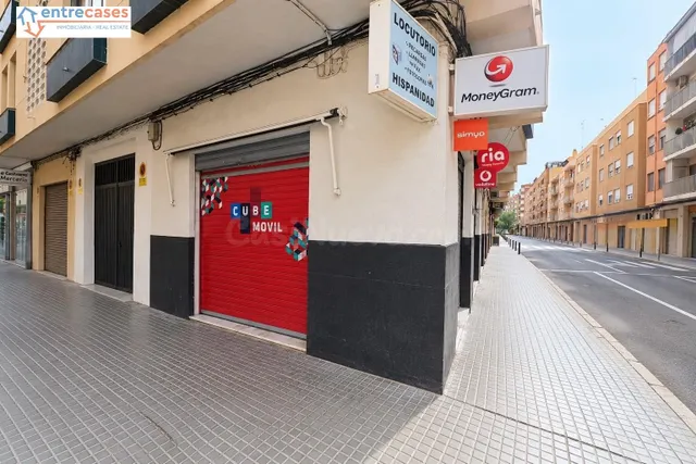 LOCAL ESQUINERO DE 47 M2 A PIE DE CALLE | GRAN VISIBILIDAD |