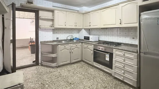 Piso en venta en Calle de Tomàs Ortuño — 6