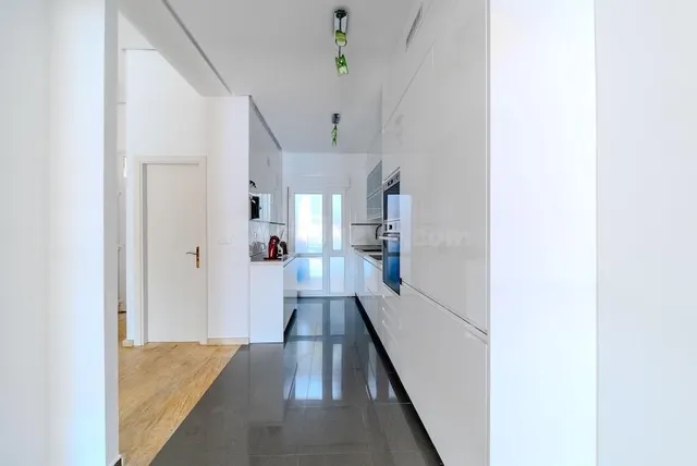 Exclusivo adosado con piscina privada y vistas al mar a solo 200 metros de la playa en Aguamarina – Orihuela Costa — 10
