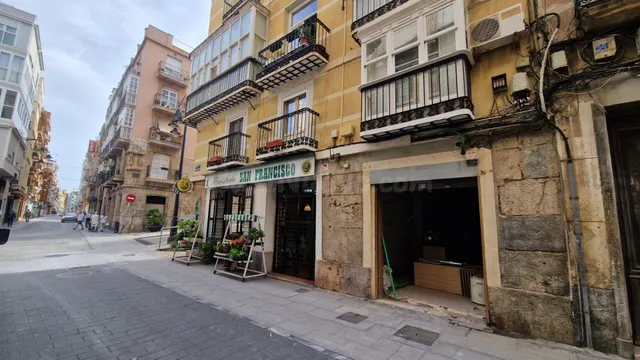 Local comercial 50m² en alquiler - Casco Antiguo