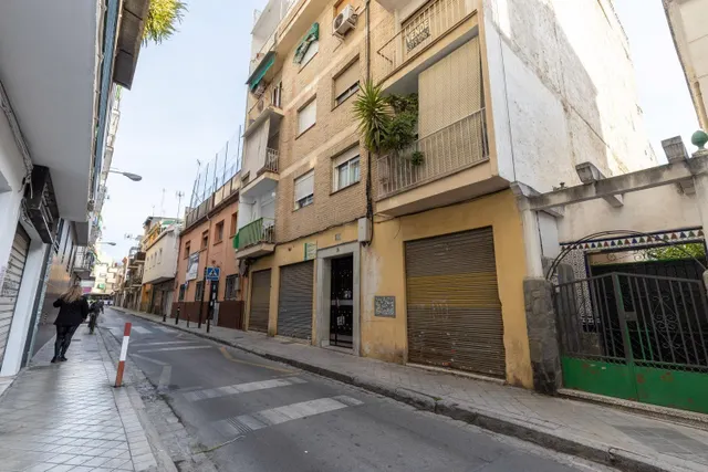 Ático reformado con ascensor, terraza y chimenea, listo para entrar a vivir — 24