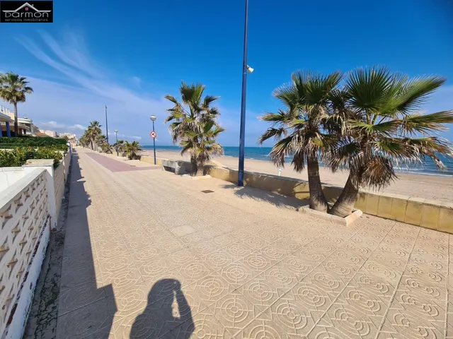 EN VENTA O ALQUILER — 36