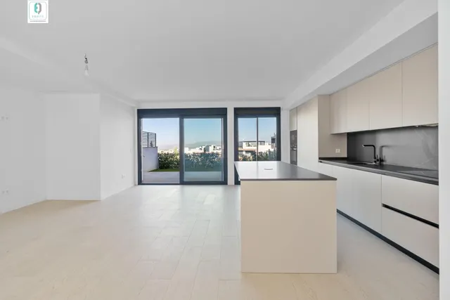 Exclusiva vivienda de lujo en planta baja con grandes terrazas, vistas a Granada — 9