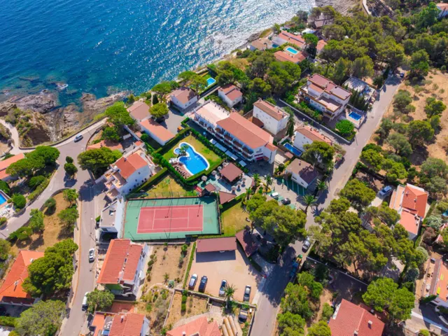Complejo vacacional en venta en Llança — 28