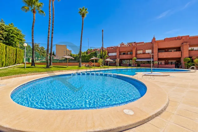 Chalet adosado con terrazas en Cabo de las Huertas, a pocos pasos del mar — 39