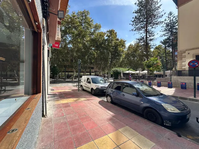 Local en alquiler a pie de calle en la Plaza Preciosa, junto a Alfonso X — 10