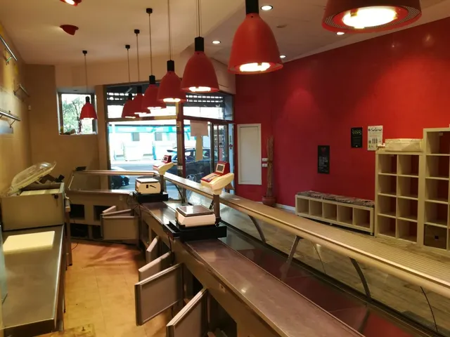 Urbis te ofrece un estupendo local comercial en zona Alamedilla, Salamanca. — 11