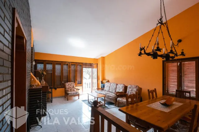 Casa con gran jardín en la naturaleza — 4